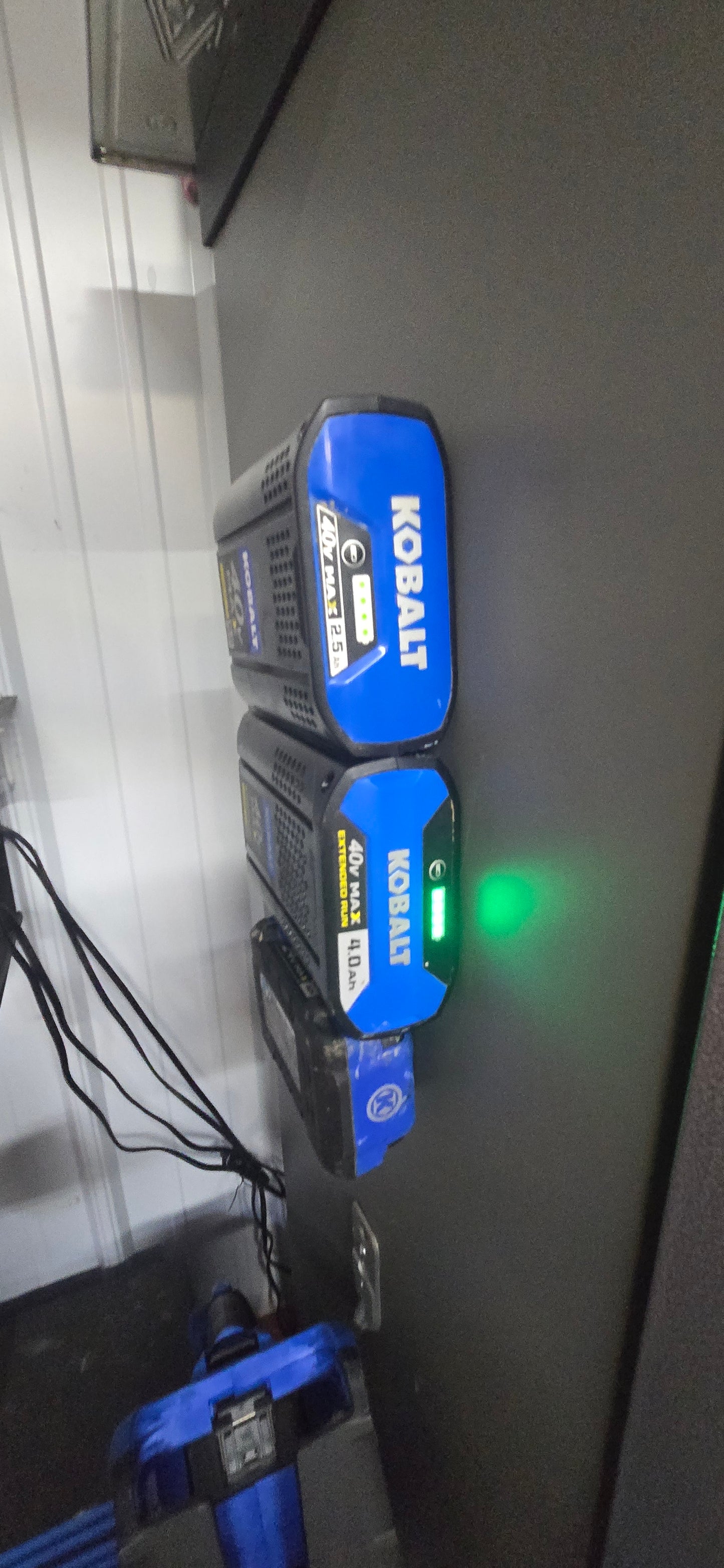 Kobalt 24V Magnetic Battery Holder – Magnetic Shop Organizer